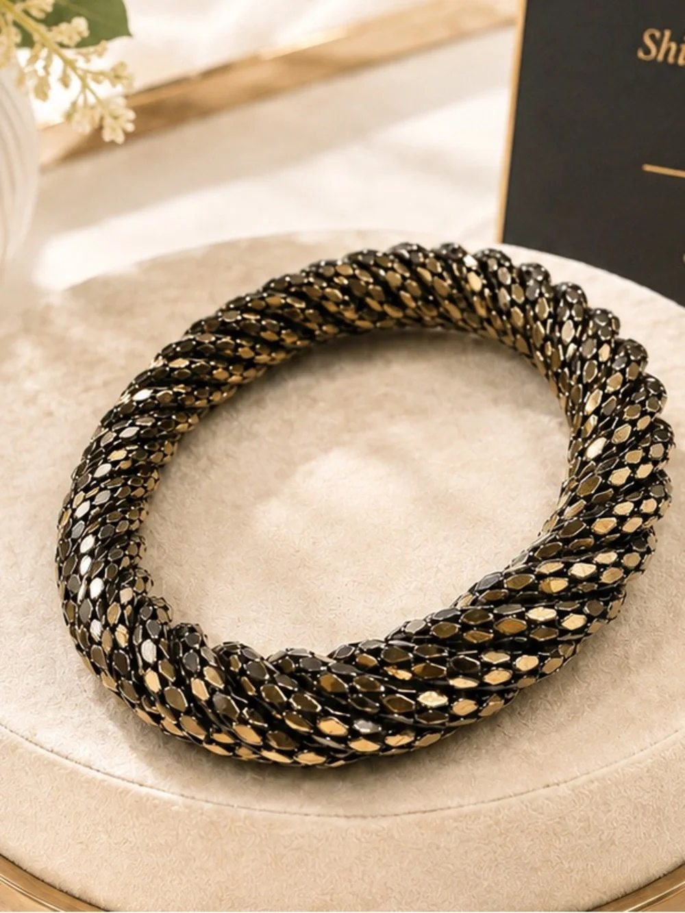 Vintage 1970's Brass Color Tone MESH Metal Swirl Bangle Bracelet *RARE*
